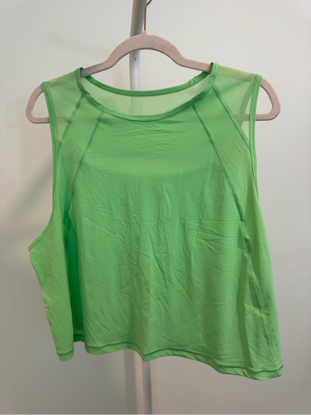 Lululemon Women’s Sleeveless Active Tank Top - Lime Green cropped
